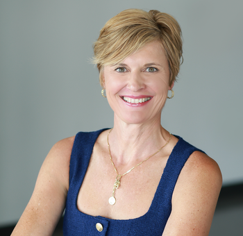 Portrait of Louisa Enz, Broker - The Enz Team